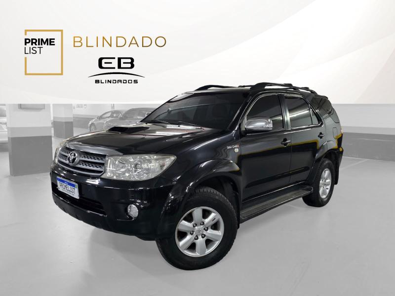 Toyota Hilux SW4 3.0 SRV 4X4 7 LUGARES 16V TURBO INTERCOOLER